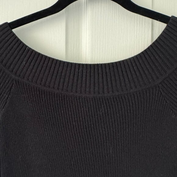 REVOLVE - Westmont Pullover Lovers and Friends - Picture 4 of 6